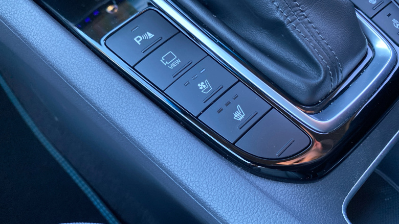 Hyundai IONIQ 1.6 GDi Hybrid Premium SE 5dr DCT Hybrid Hatchback